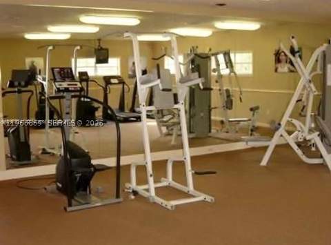 18328 NW 68th Ave H, Hialeah FL - photo 7 of 9