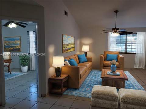 18328 NW 68th Ave H, Hialeah FL - photo 8 of 9