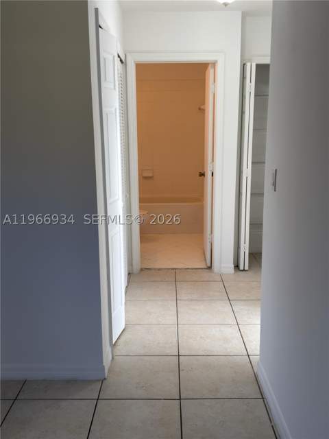 930 NE 34th Ave 201, Homestead FL - photo 18 of 26