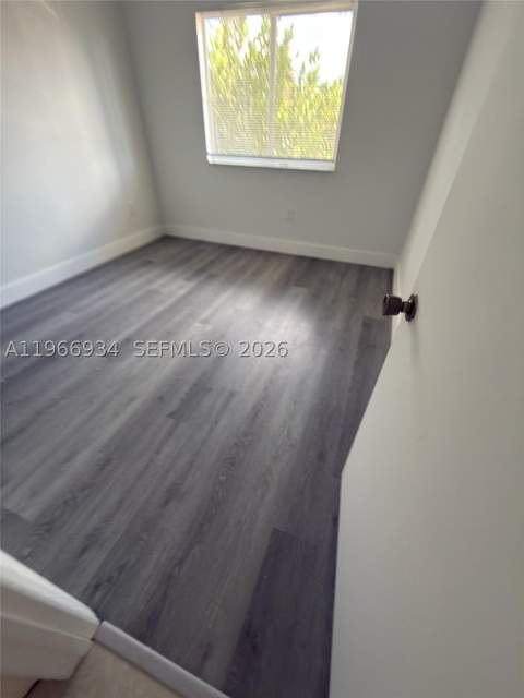 930 NE 34th Ave 201, Homestead FL - photo 20 of 26