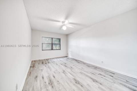 8290 Lake Dr 236, Doral FL - photo 13 of 26