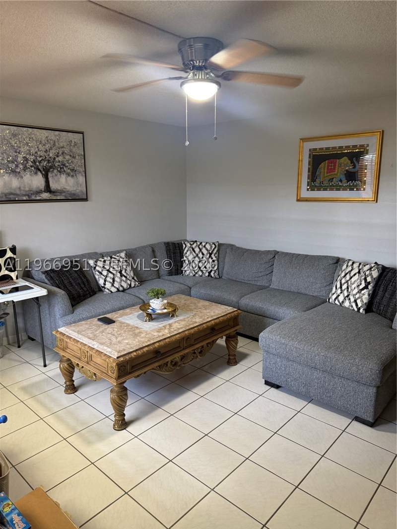 1 bedroom StockCooperative at NE 14th Ave 16790 109, Mar Len Gardens, North Miami Beach — photo 4