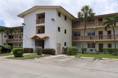 NE 14th Ave 16790 109, North Miami Beach FL - photo 6 of 10