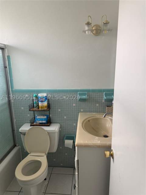 NE 14th Ave 16790 109, North Miami Beach FL - photo 7 of 10