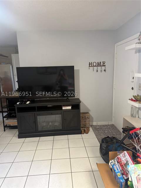 NE 14th Ave 16790 109, North Miami Beach FL - photo 9 of 10