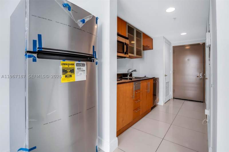 0 bedroom Condominium at 1750 N Bayshore Dr 4507, Opera Tower Condo, Miami — photo 5
