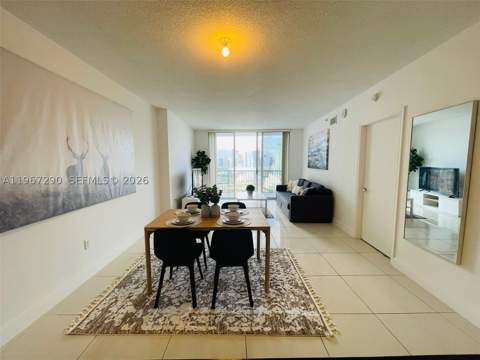 1750 N Bayshore Dr 2710, Miami FL - photo 6 of 28