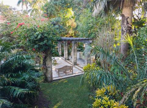 4867 SW 82nd St, Miami FL - photo 6 of 64