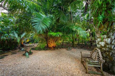 4867 SW 82nd St, Miami FL - photo 8 of 64