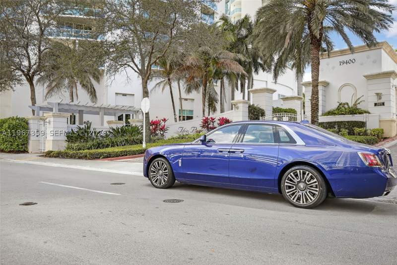 3 bedroom Condominium at 19400 Turnberry Way 1012, The Parc At Turnberry Isl, Aventura — photo 4