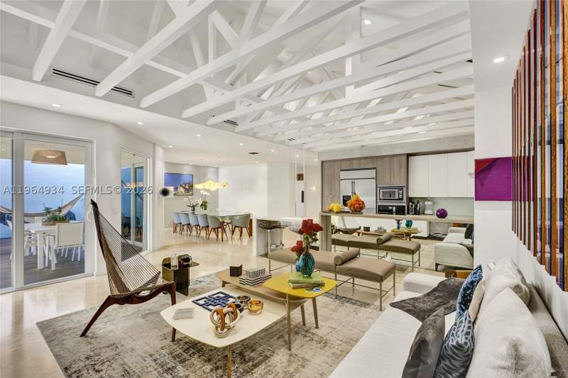 4 bedroom SingleFamilyResidence at 1662 Diplomat Dr, Presidential Estates Sub, Miami — photo 5
