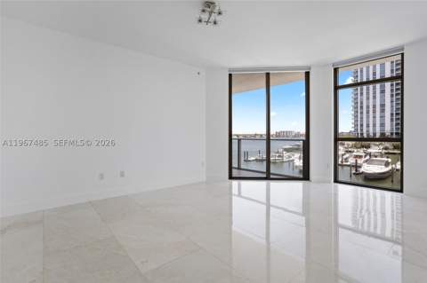 17301 Biscayne Blvd 305, North Miami Beach FL - photo 17 of 48