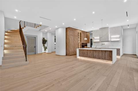 1514 Consolata Ave, Coral Gables FL - photo 10 of 48