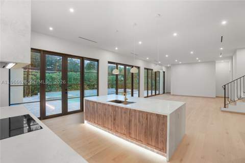 1514 Consolata Ave, Coral Gables FL - photo 14 of 48