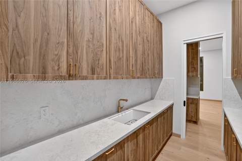 1514 Consolata Ave, Coral Gables FL - photo 15 of 48