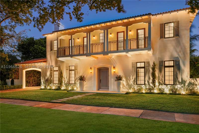 6 bedroom SingleFamilyResidence at 1514 Consolata Ave, Coral Gables Riv Sec 6, Coral Gables — photo 2