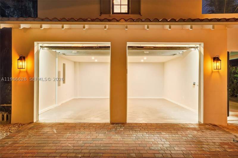 6 bedroom SingleFamilyResidence at 1514 Consolata Ave, Coral Gables Riv Sec 6, Coral Gables — photo 5