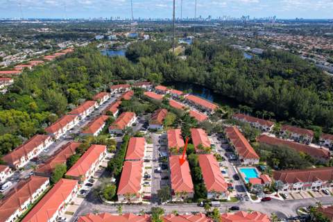 21105 NW 14th Place 4, Miami Gardens FL - photo 14 of 66