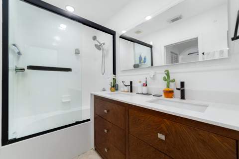21105 NW 14th Place 4, Miami Gardens FL - photo 7 of 66
