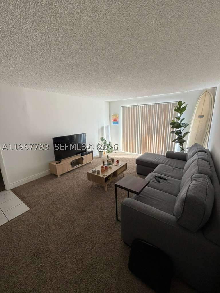 1 bedroom Condominium at 488 NW 165th St Rd B-614, Montecarlo Condo, Miami — photo 2