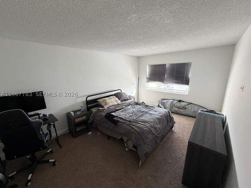 1 bedroom Condominium at 488 NW 165th St Rd B-614, Montecarlo Condo, Miami — photo 3