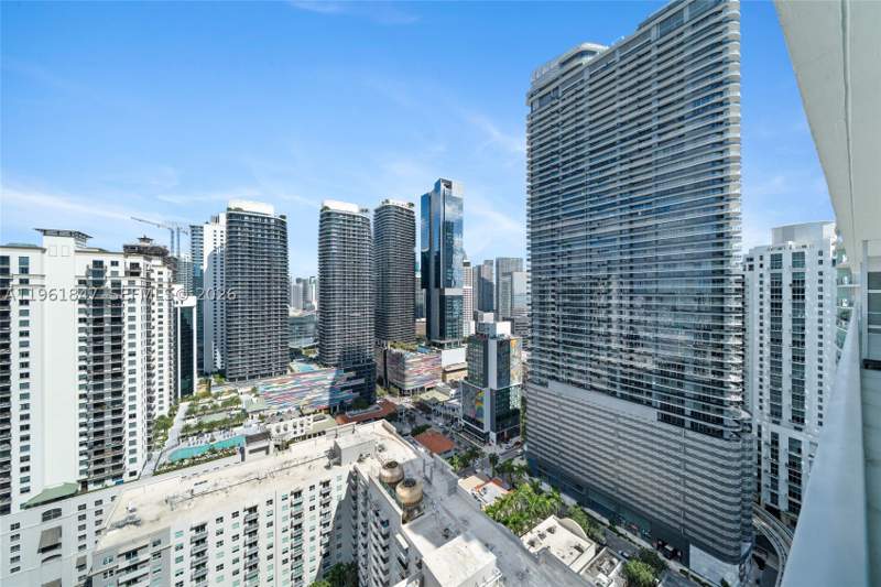 2 bedroom Condominium at 1111 SW 1st Ave 3422-N, The Axis On Brickell II C, Miami — photo 2