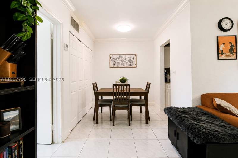 1 bedroom Condominium at 3901 SW 78th Ct 1-116, Tropical Manor Condo, Miami — photo 2