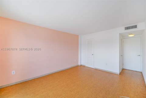 8000 Harding Ave 4B, Miami Beach FL - photo 15 of 29
