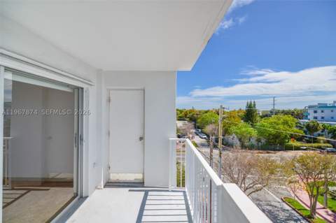 8000 Harding Ave 4B, Miami Beach FL - photo 22 of 29