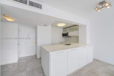 8000 Harding Ave 4B, Miami Beach FL - photo 8 of 29