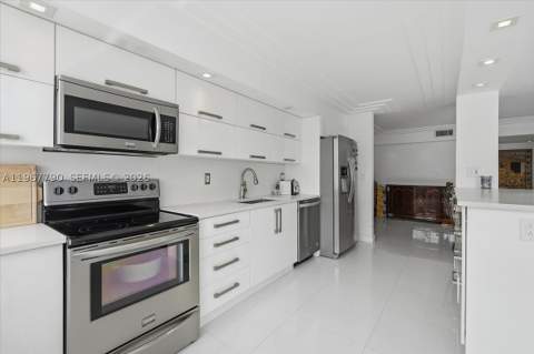 18051 Biscayne Blvd 1701, Aventura FL - photo 7 of 35
