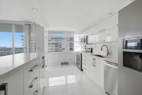 18051 Biscayne Blvd 1701, Aventura FL - photo 8 of 35