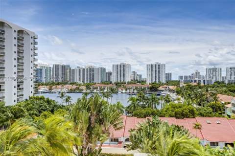 3600 Yacht Club Dr 703, Aventura FL - photo 8 of 94