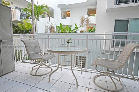 947 Lenox Ave 203, Miami Beach FL - photo 11 of 20