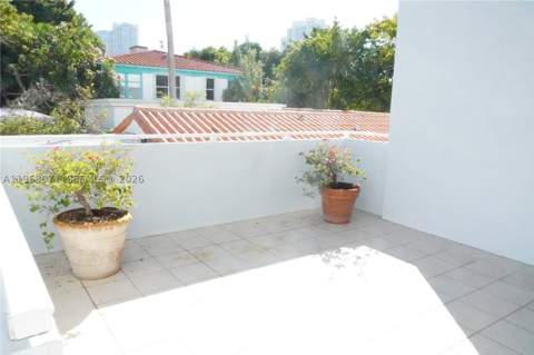 947 Lenox Ave 203, Miami Beach FL - photo 12 of 20