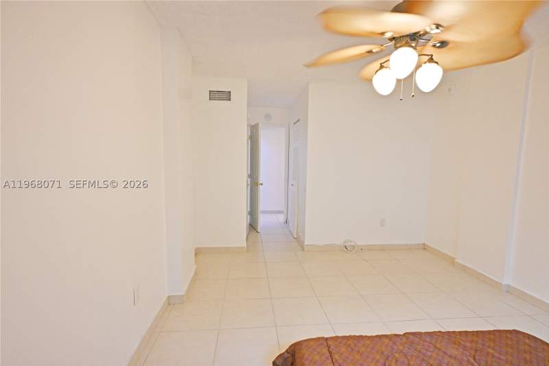 1 bedroom Condominium at 947 Lenox Ave 203, Lenox View Condominium, Miami Beach — photo 5