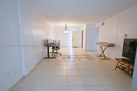 947 Lenox Ave 203, Miami Beach FL - photo 9 of 20