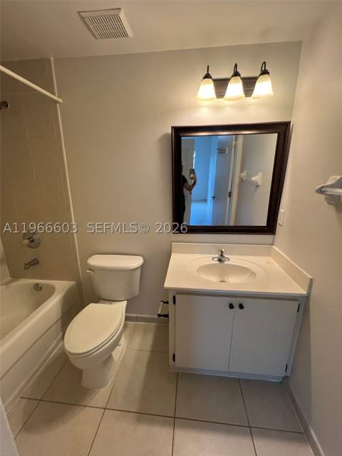 7220 NW 114th Ave 307, Doral FL - photo 16 of 26