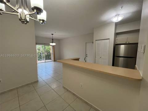 7220 NW 114th Ave 307, Doral FL - photo 9 of 26