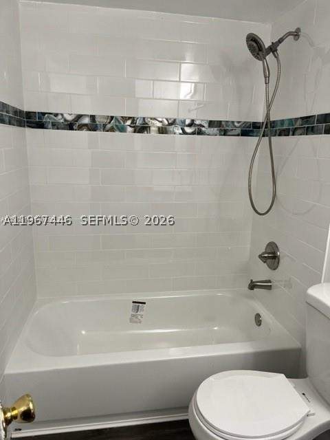 14020 SW 90th Ter 14020, Miami FL - photo 8 of 13