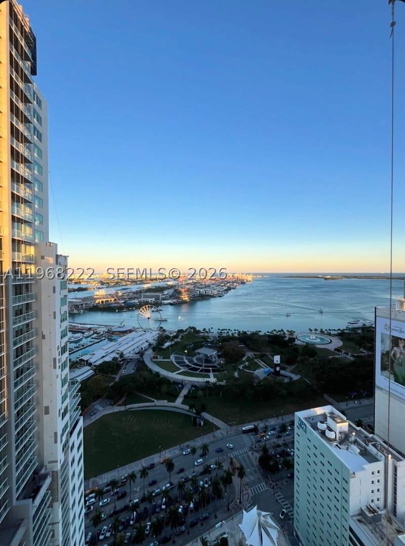2 bedroom Condominium at 253 NE 2nd St 3903, Vizcayne South Condo, Miami — photo 2