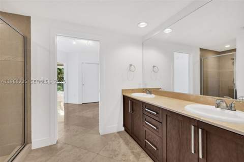 10 Venetian Way 403, Miami Beach FL - photo 18 of 46