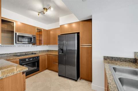 10 Venetian Way 403, Miami Beach FL - photo 6 of 46