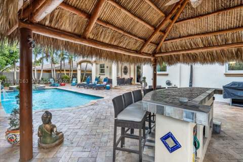 7851 NW 166th Ter, Miami Lakes FL - photo 13 of 67