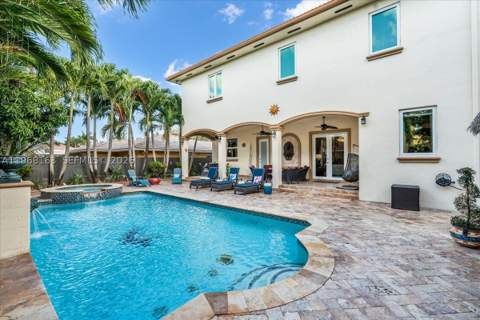 7851 NW 166th Ter, Miami Lakes FL - photo 14 of 67