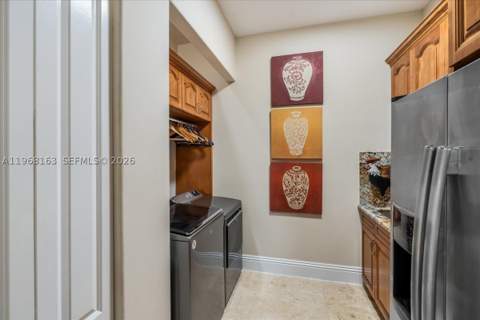 7851 NW 166th Ter, Miami Lakes FL - photo 17 of 67