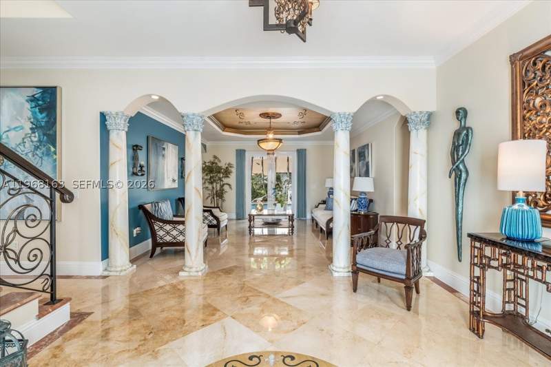 6 bedroom SingleFamilyResidence at 7851 NW 166th Ter, Primavera, Miami Lakes — photo 2