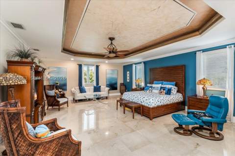 7851 NW 166th Ter, Miami Lakes FL - photo 8 of 67