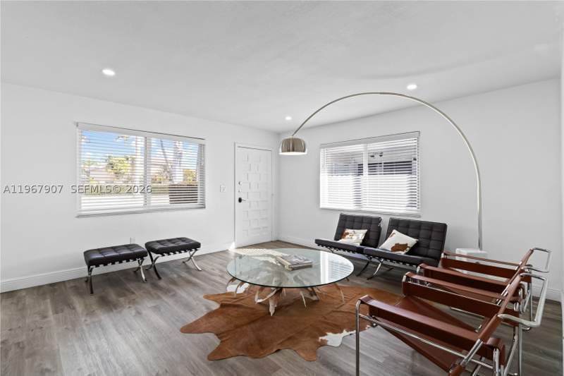 3 bedroom SingleFamilyResidence at 10360 SW 24th St, Coravo Amd, Miami — photo 3