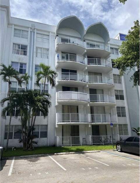 484 NW 165th St Road A-211, Miami FL - photo 9 of 9